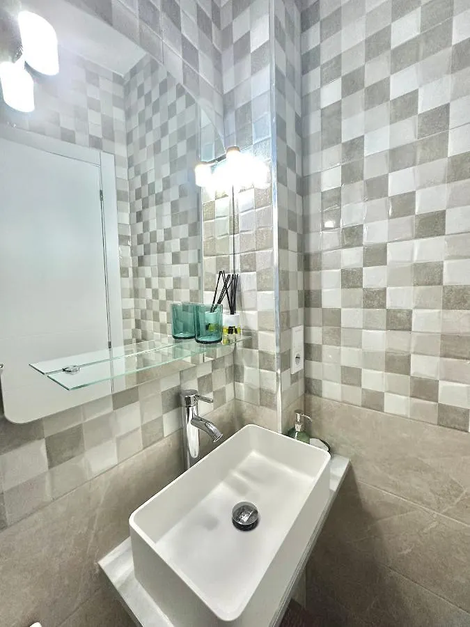 Sol Apartamentos Malaga Centro Apartment